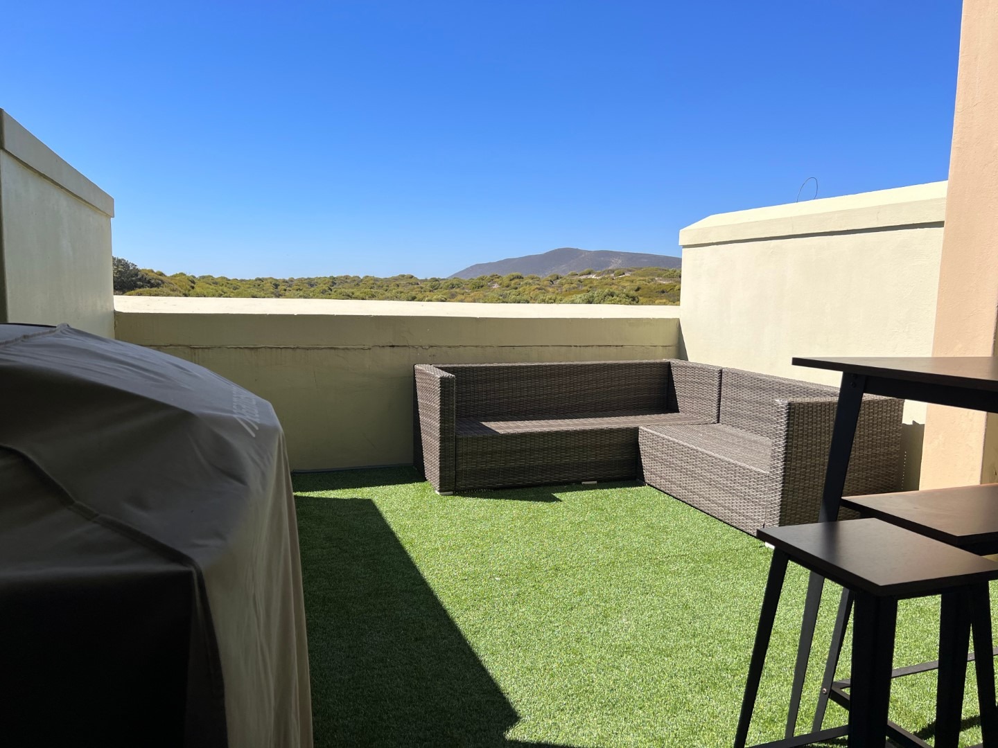 To Let 2 Bedroom Property for Rent in Big Bay Western Cape